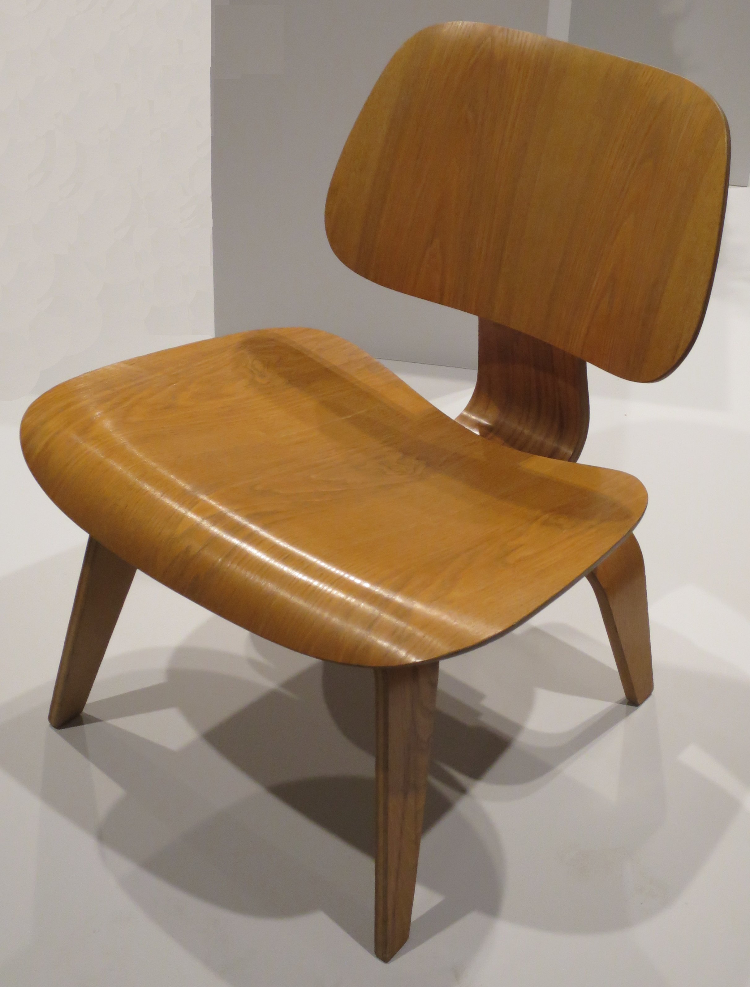 Eames LCW Chair