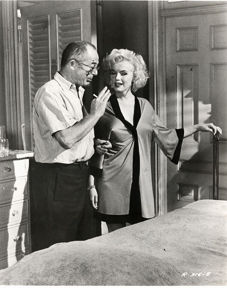 The Baseball Mitt Chair: How Billy Wilder's Nap Problem Became Design History