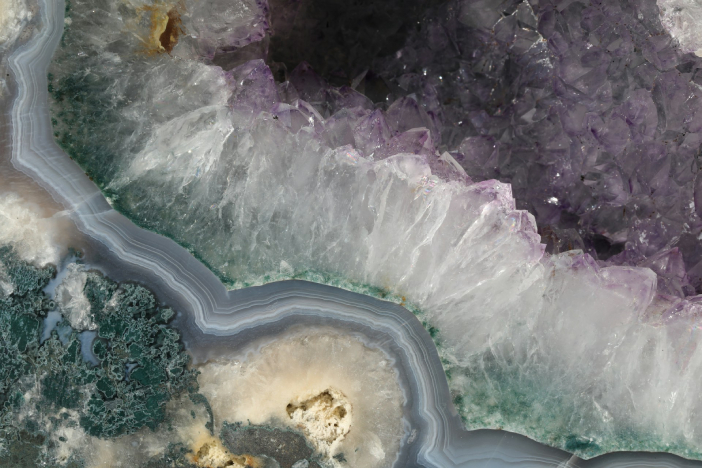 Cutting Through the Options: Lapidary Saws for Hobbyists in 2025