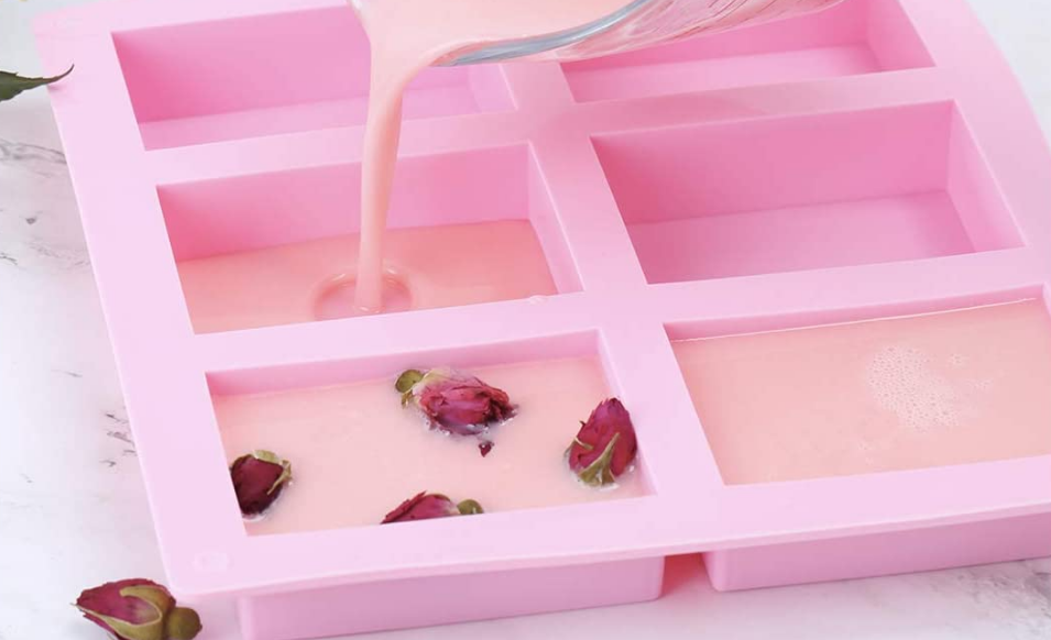Soap Making Kits in 2025: What's Actually in the Box 